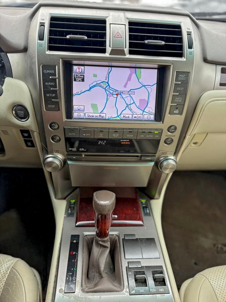 2011 LEXUS GX 460 photo 17