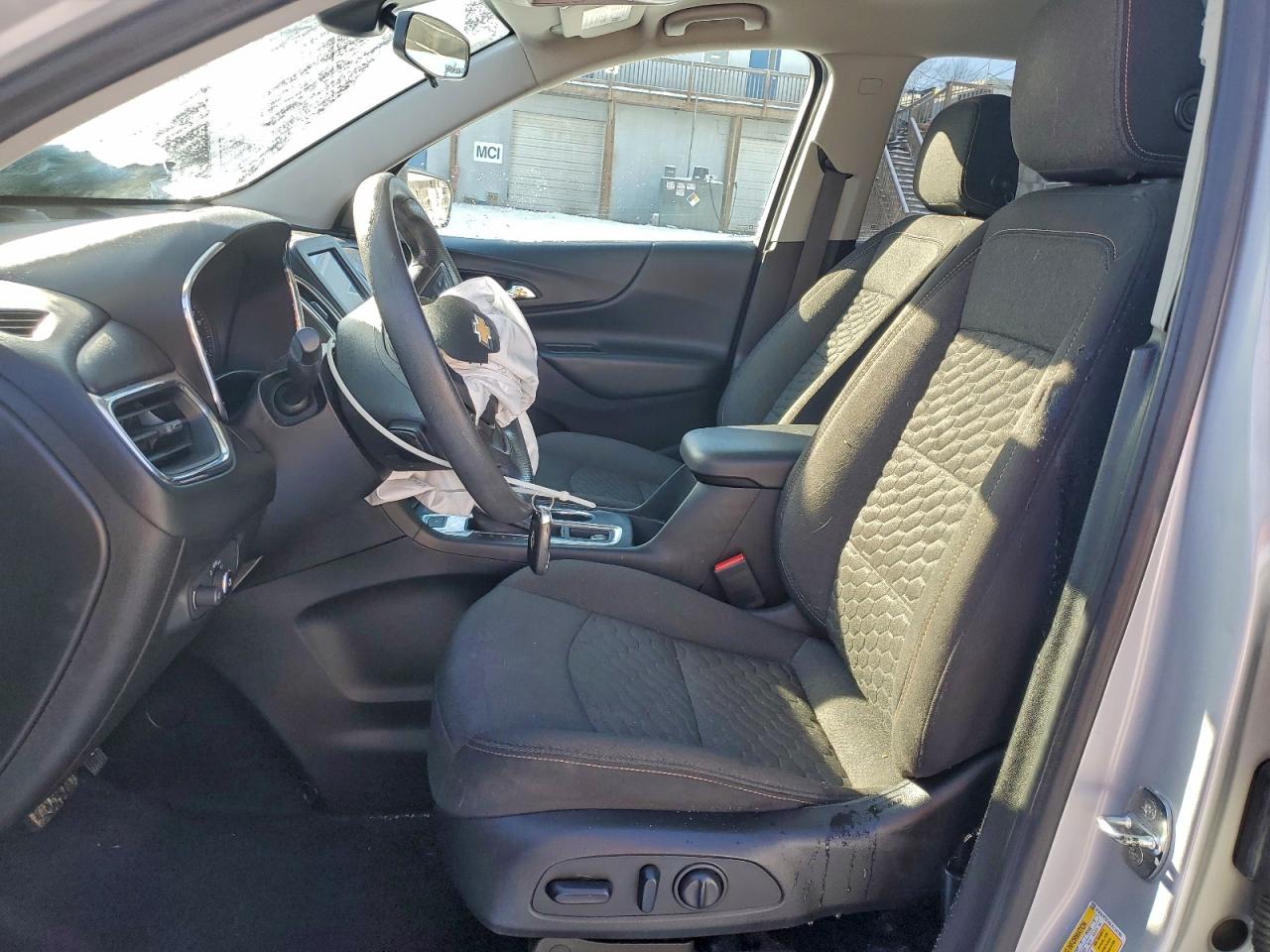 2020 CHEVROLET EQUINOX LT photo 13