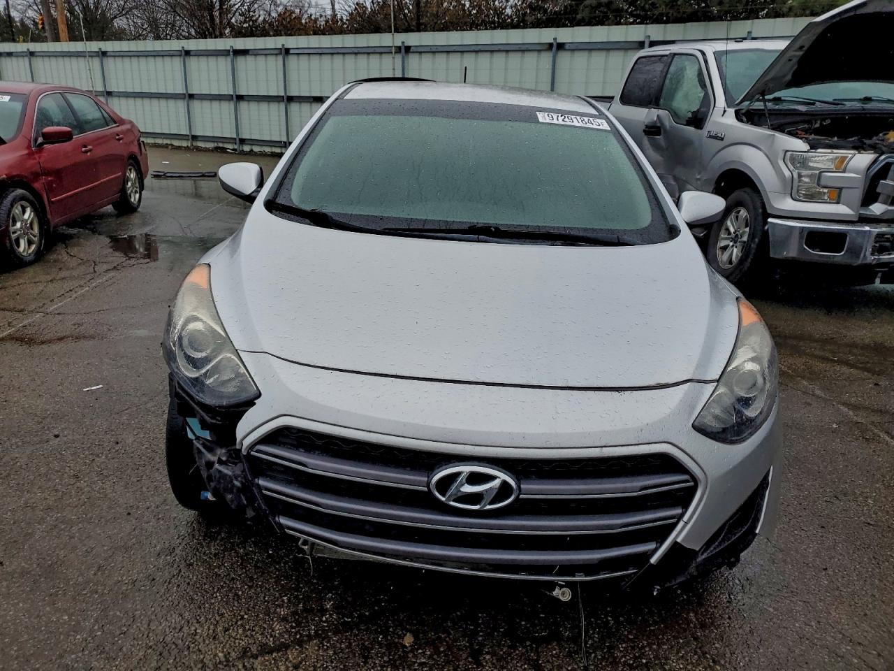 2017 HYUNDAI ELANTRA GT photo 5