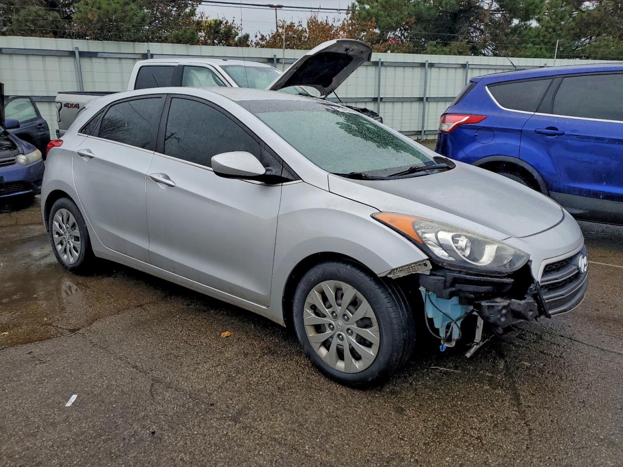2017 HYUNDAI ELANTRA GT photo 4