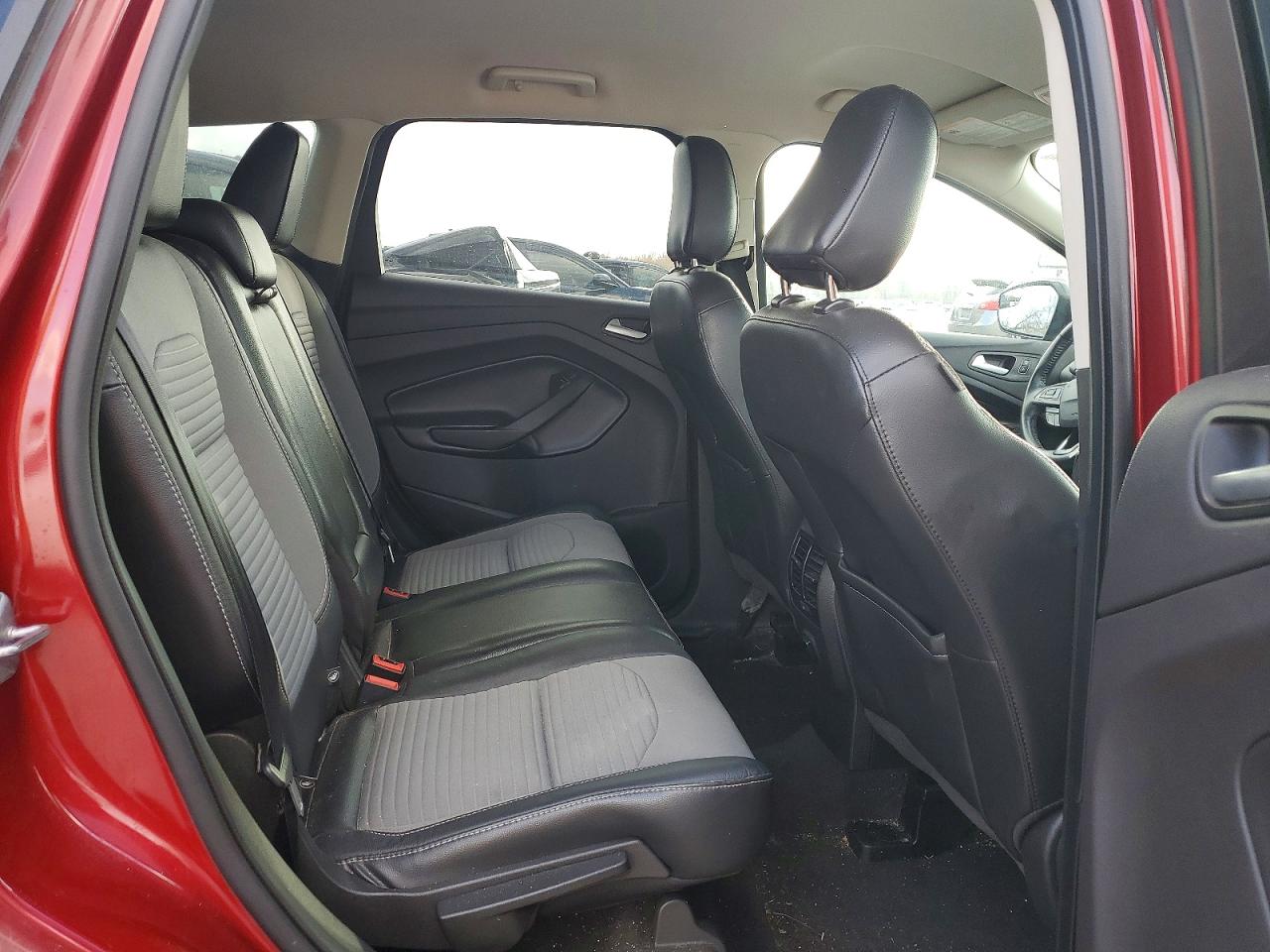 2019 FORD ESCAPE SE photo 11
