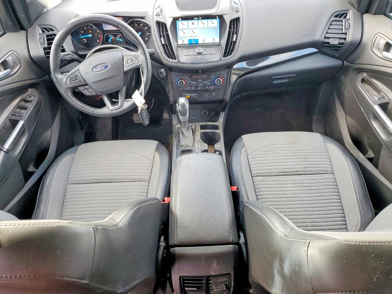 2019 FORD ESCAPE SE photo 8