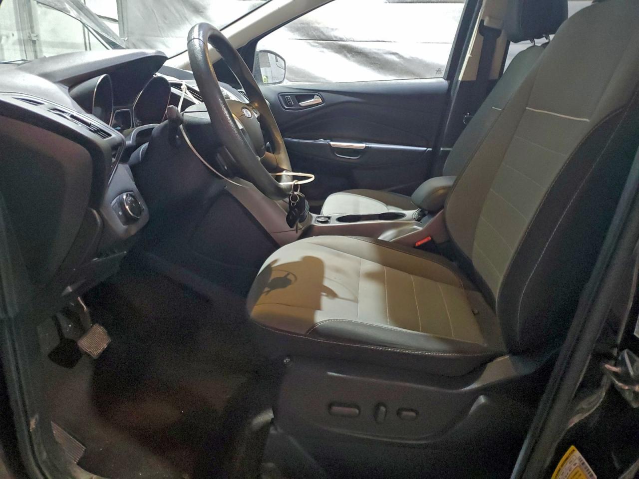 2015 FORD ESCAPE SE photo 7