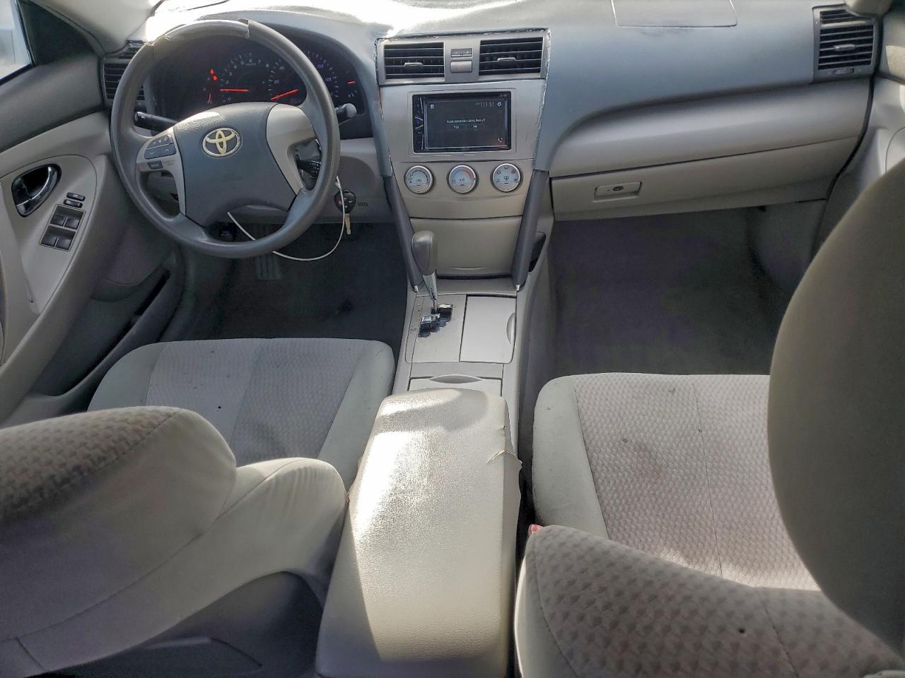 2011 TOYOTA CAMRY BASE photo 15