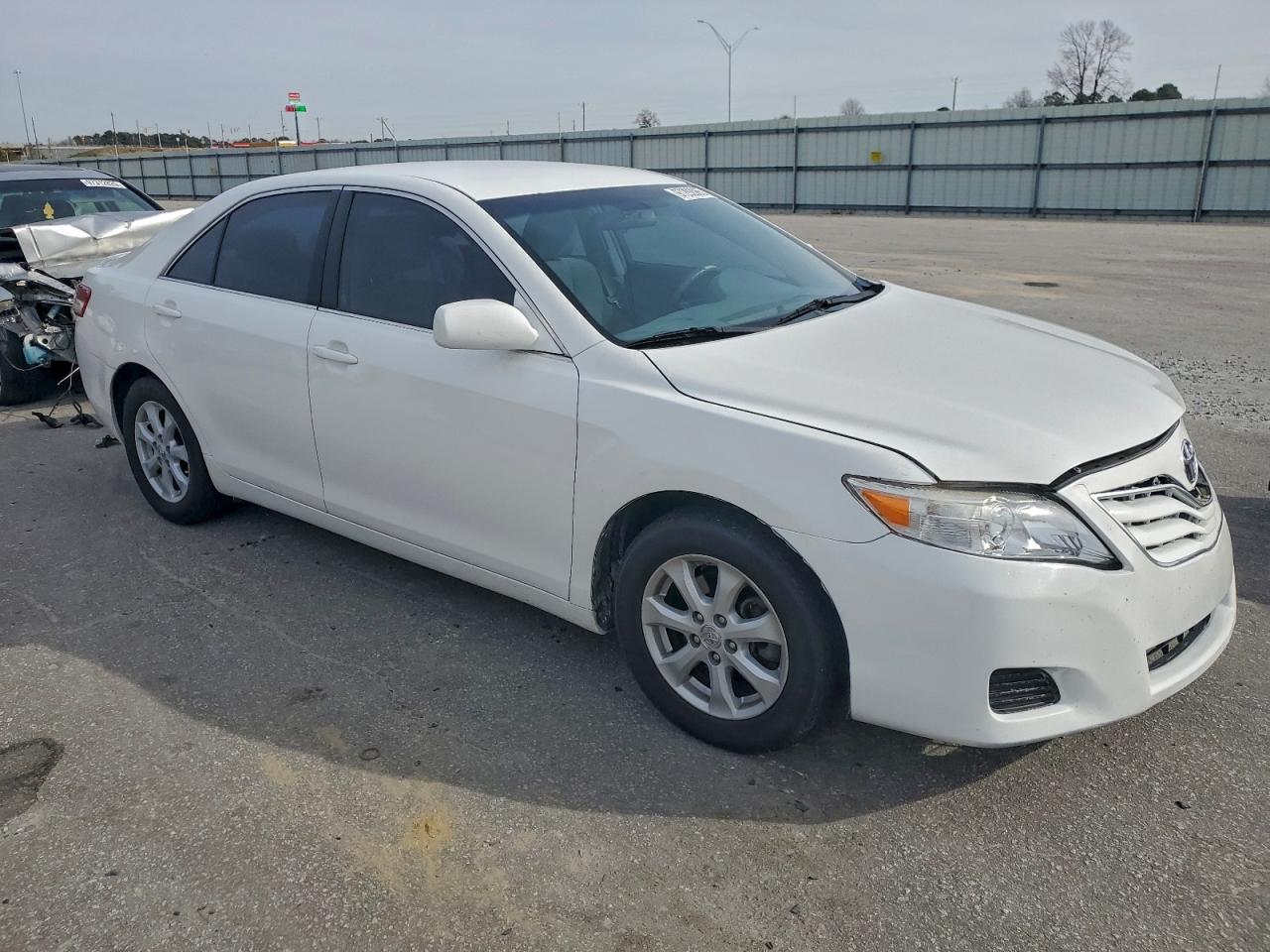 2011 TOYOTA CAMRY BASE photo 7