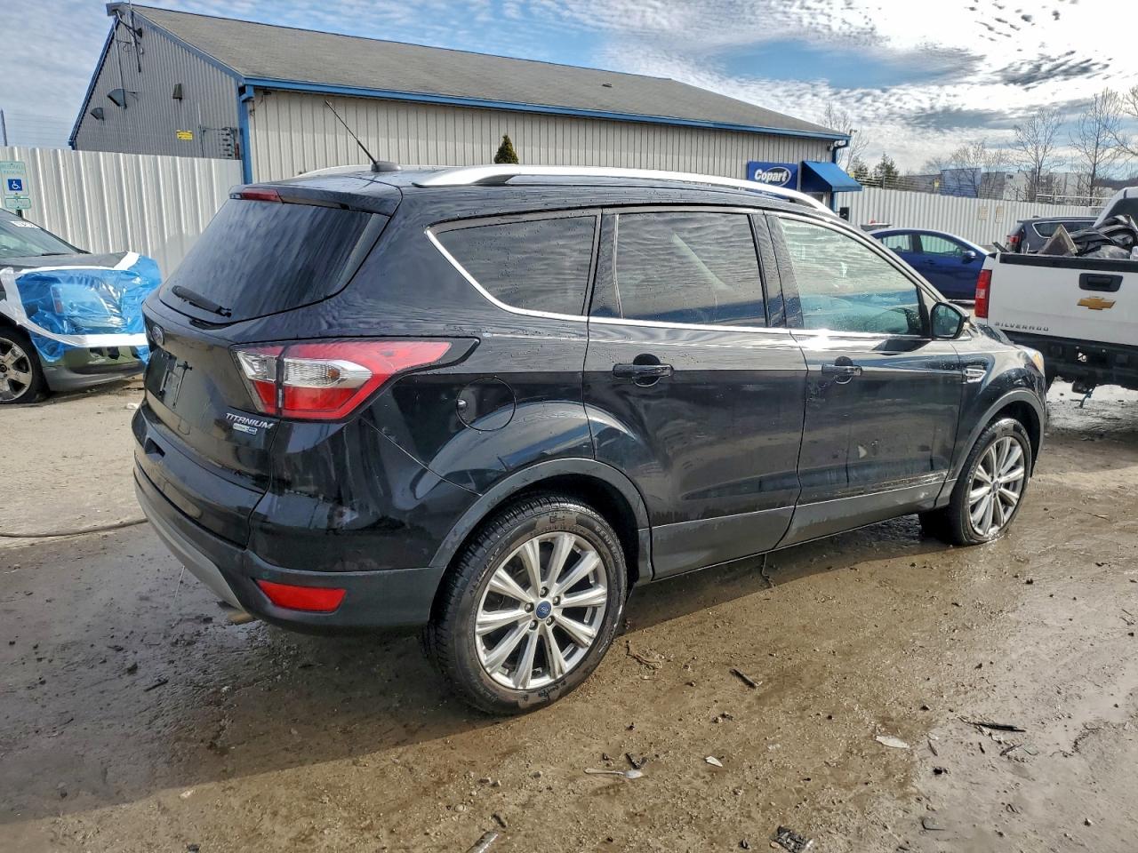 2017 FORD ESCAPE TITANIUM photo 5