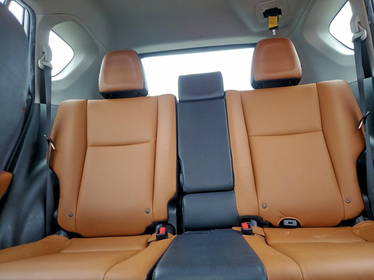 2016 TOYOTA RAV4 LIMITED photo 28