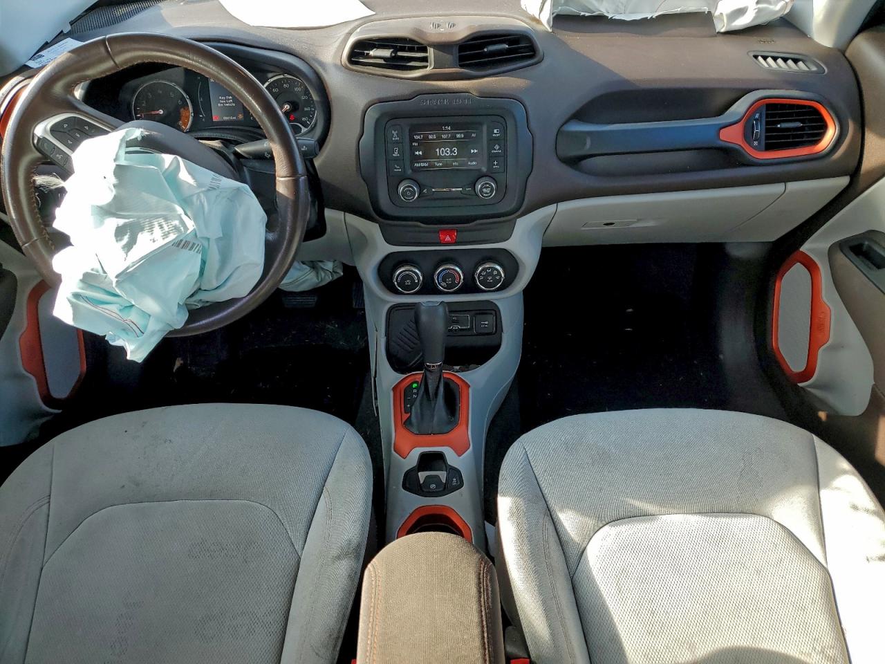 2017 JEEP RENEGADE LATITUDE photo 15