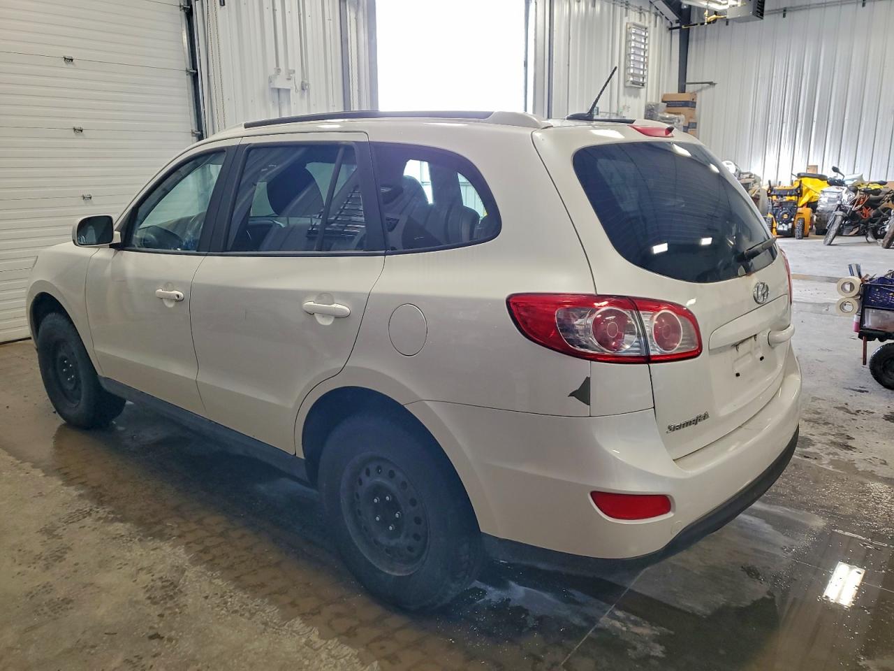 2012 HYUNDAI SANTA FE GLS photo 2