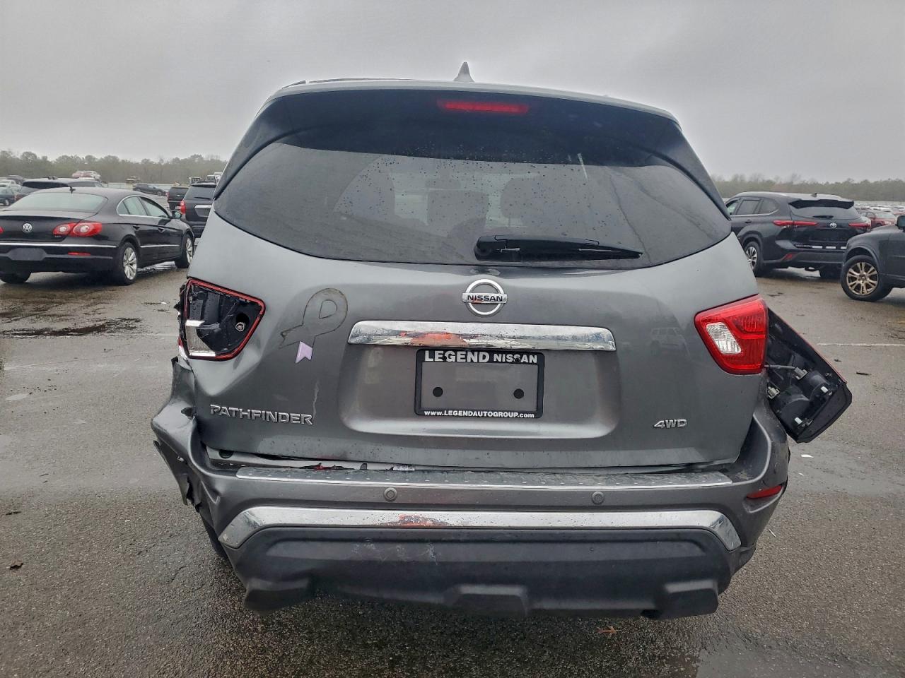 2020 NISSAN PATHFINDER S photo 6