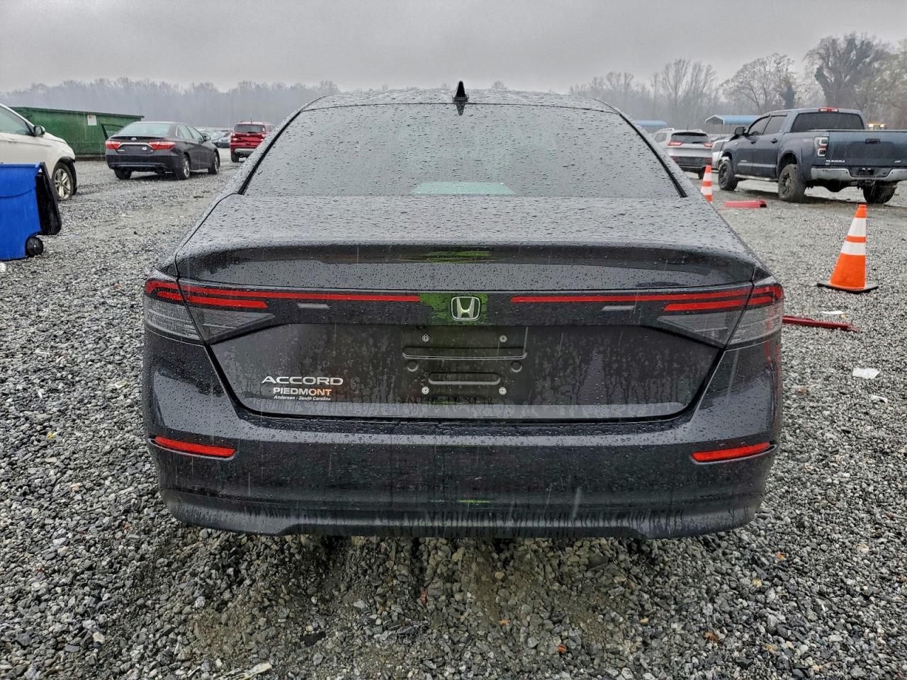 2025 HONDA ACCORD LX photo 11