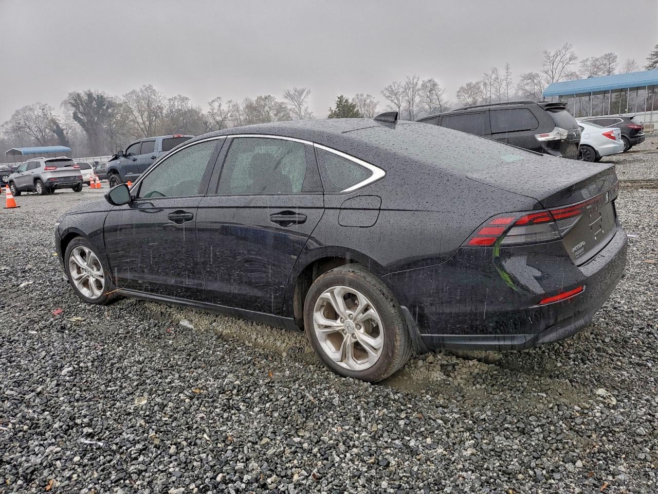 2025 HONDA ACCORD LX photo 3