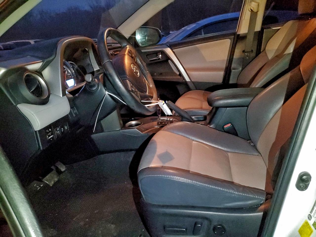 2014 TOYOTA RAV4 LIMITED photo 13