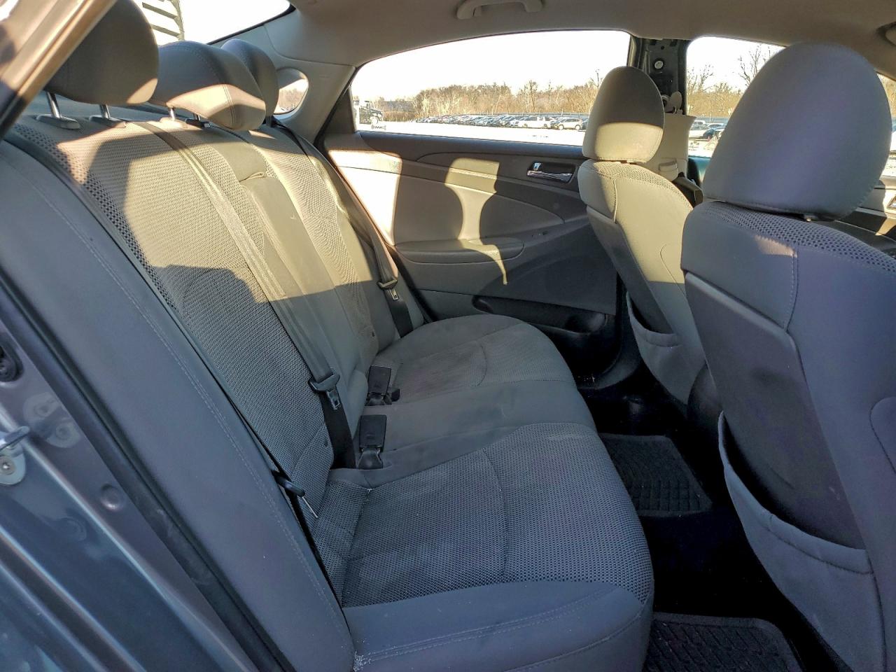 2013 HYUNDAI SONATA GLS photo 28