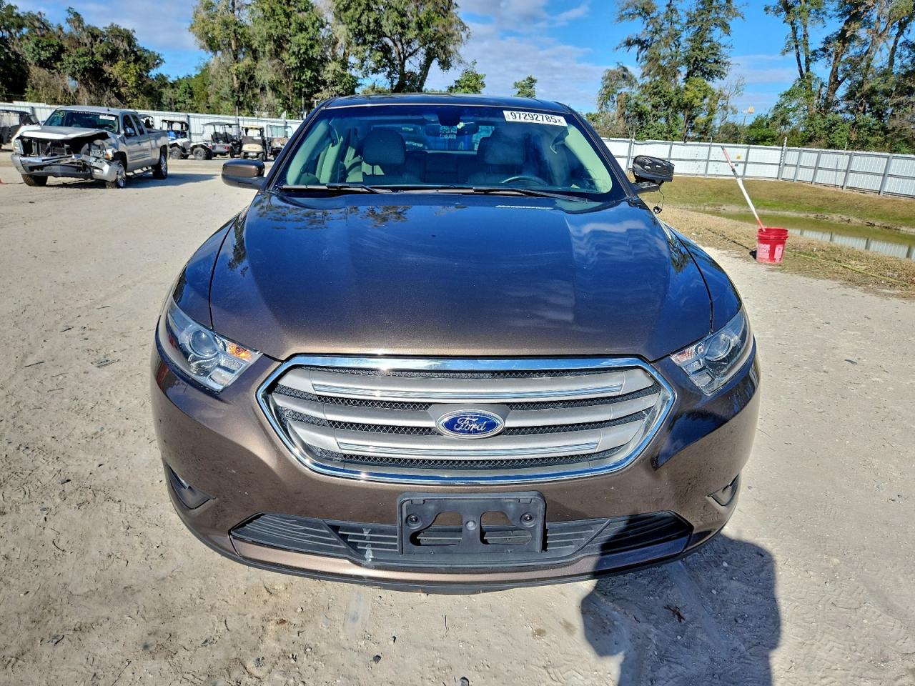 2015 FORD TAURUS SEL photo 5