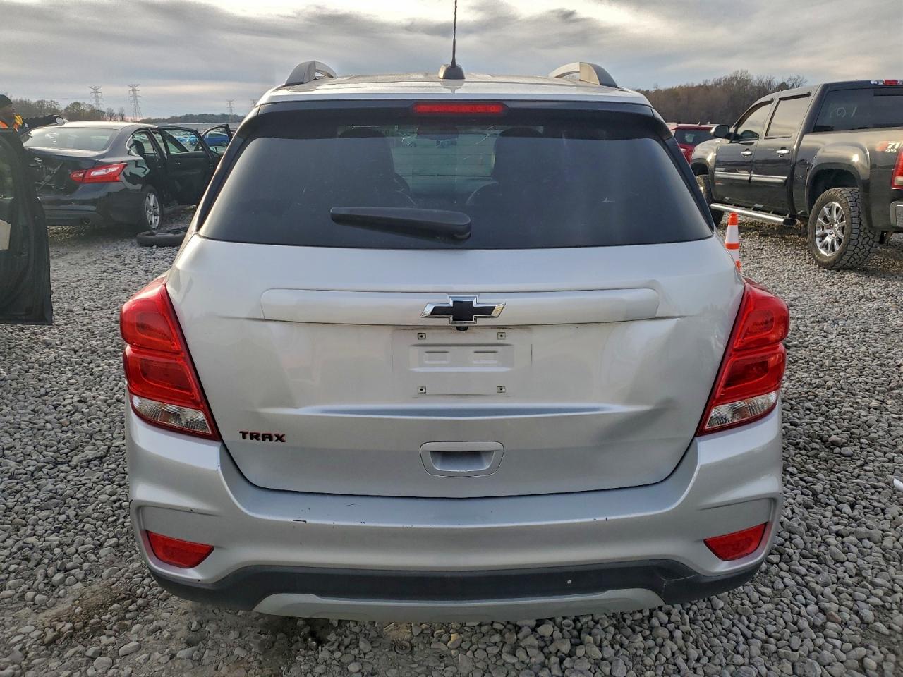 2021 CHEVROLET TRAX 1LT photo 6