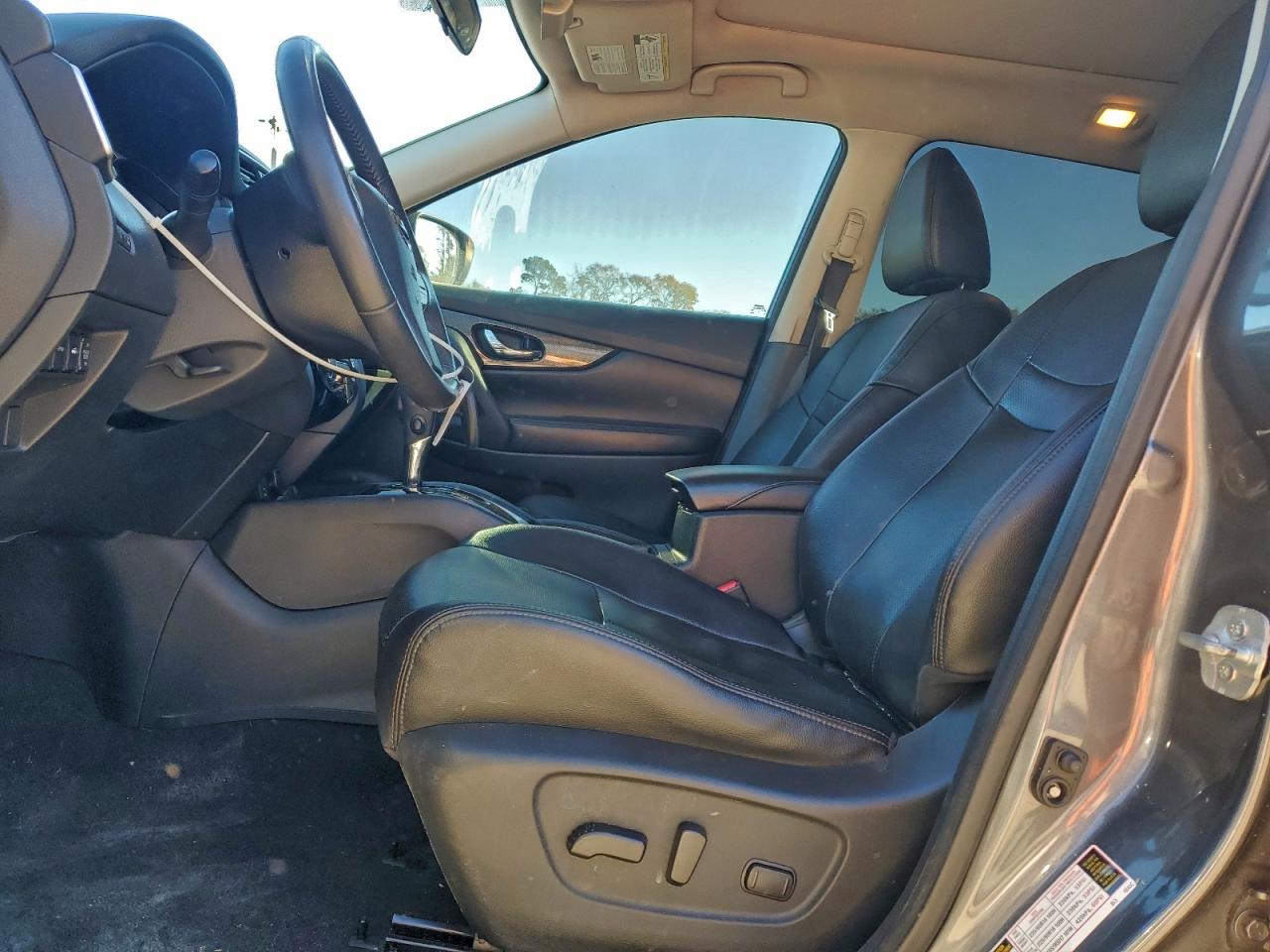 2016 NISSAN ROGUE S photo 7