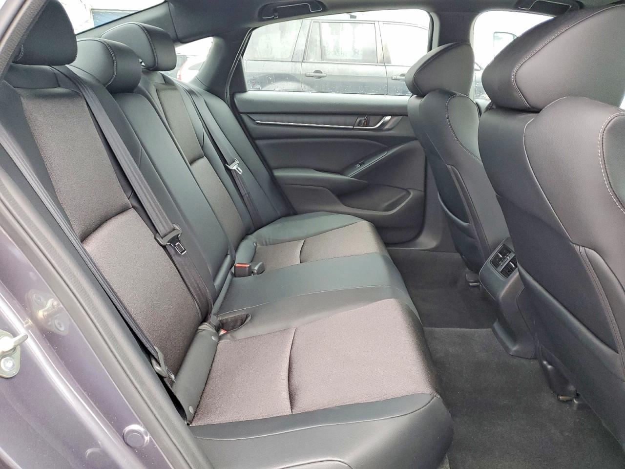 2018 HONDA ACCORD SPORT photo 10