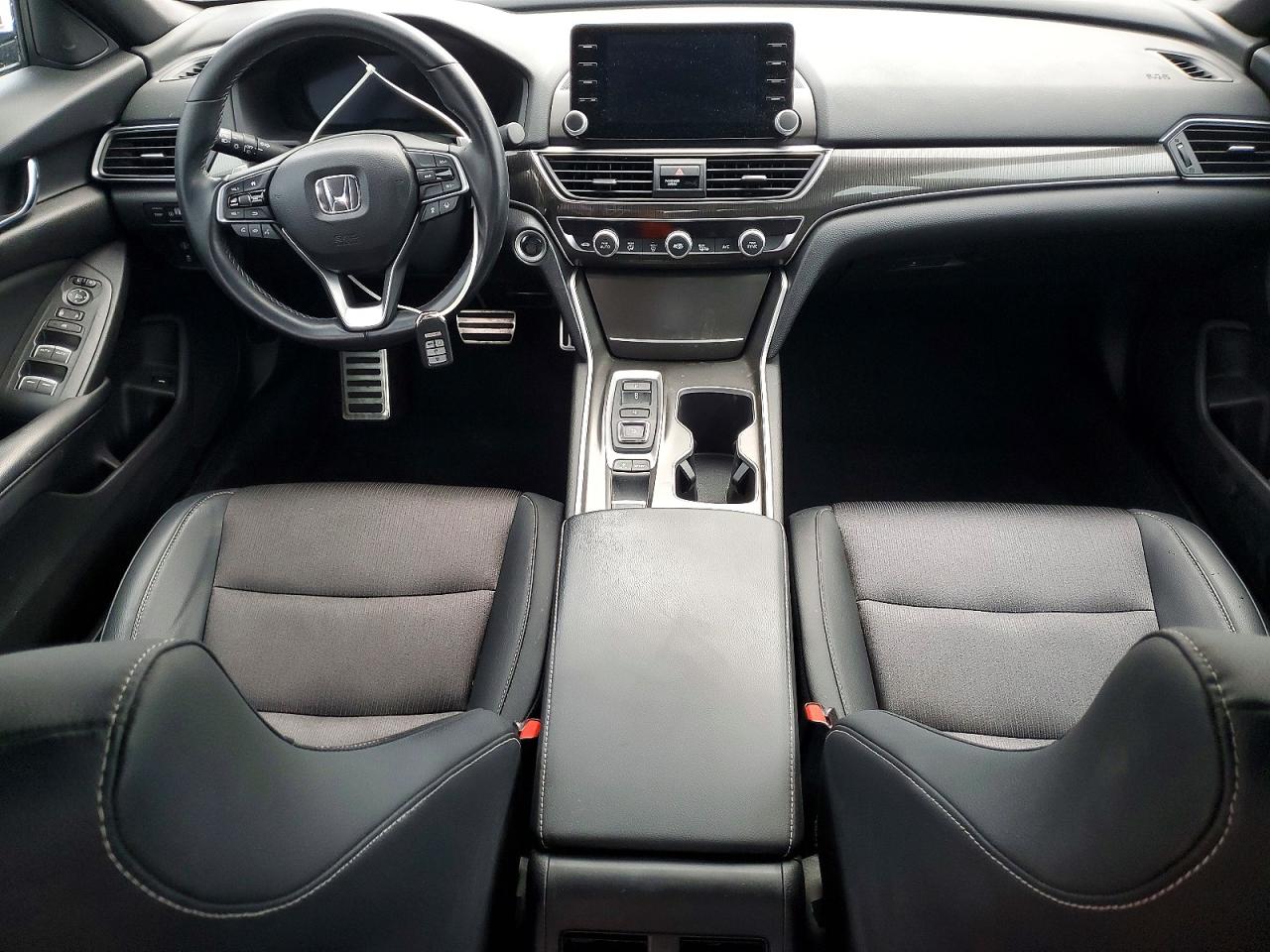 2018 HONDA ACCORD SPORT photo 8
