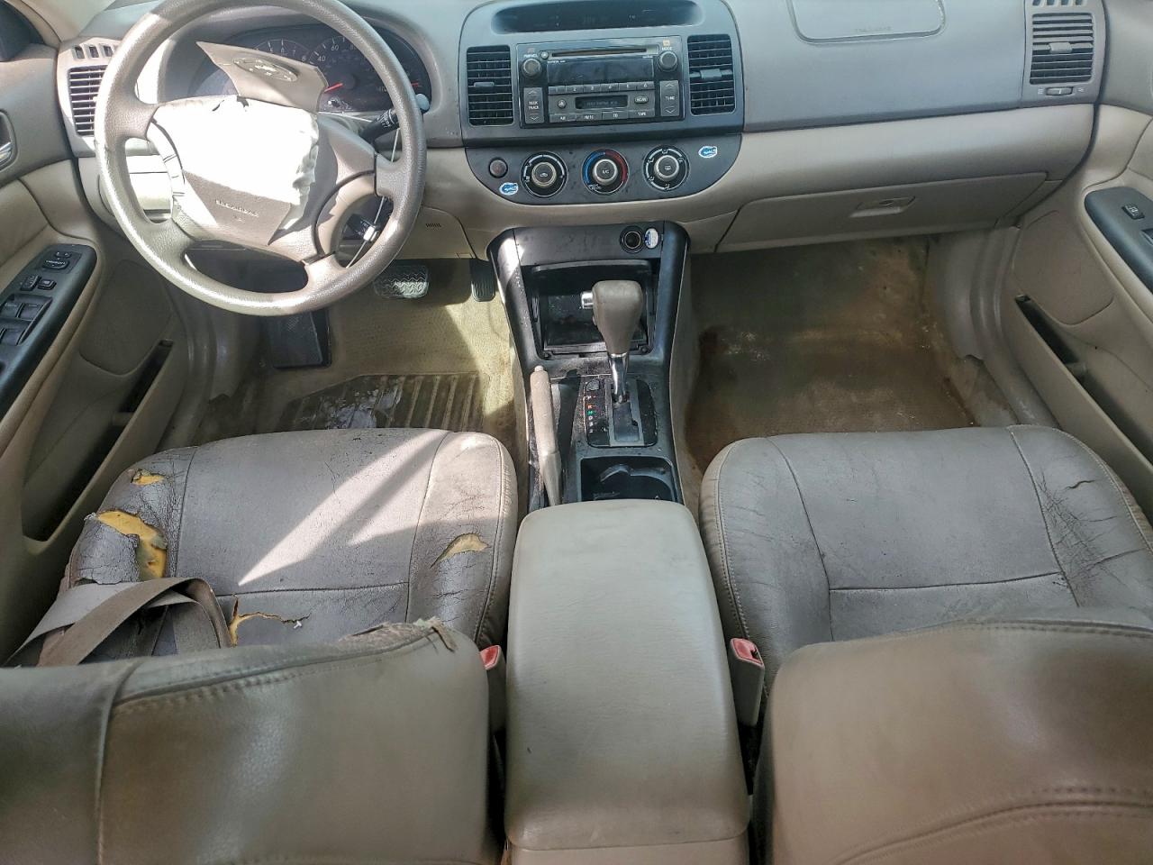 2005 TOYOTA CAMRY LE photo 8