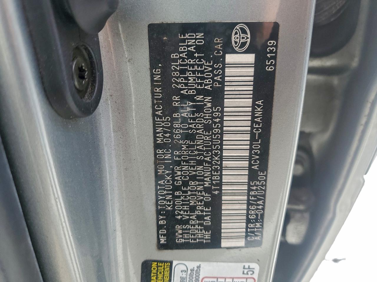 2005 TOYOTA CAMRY LE photo 12