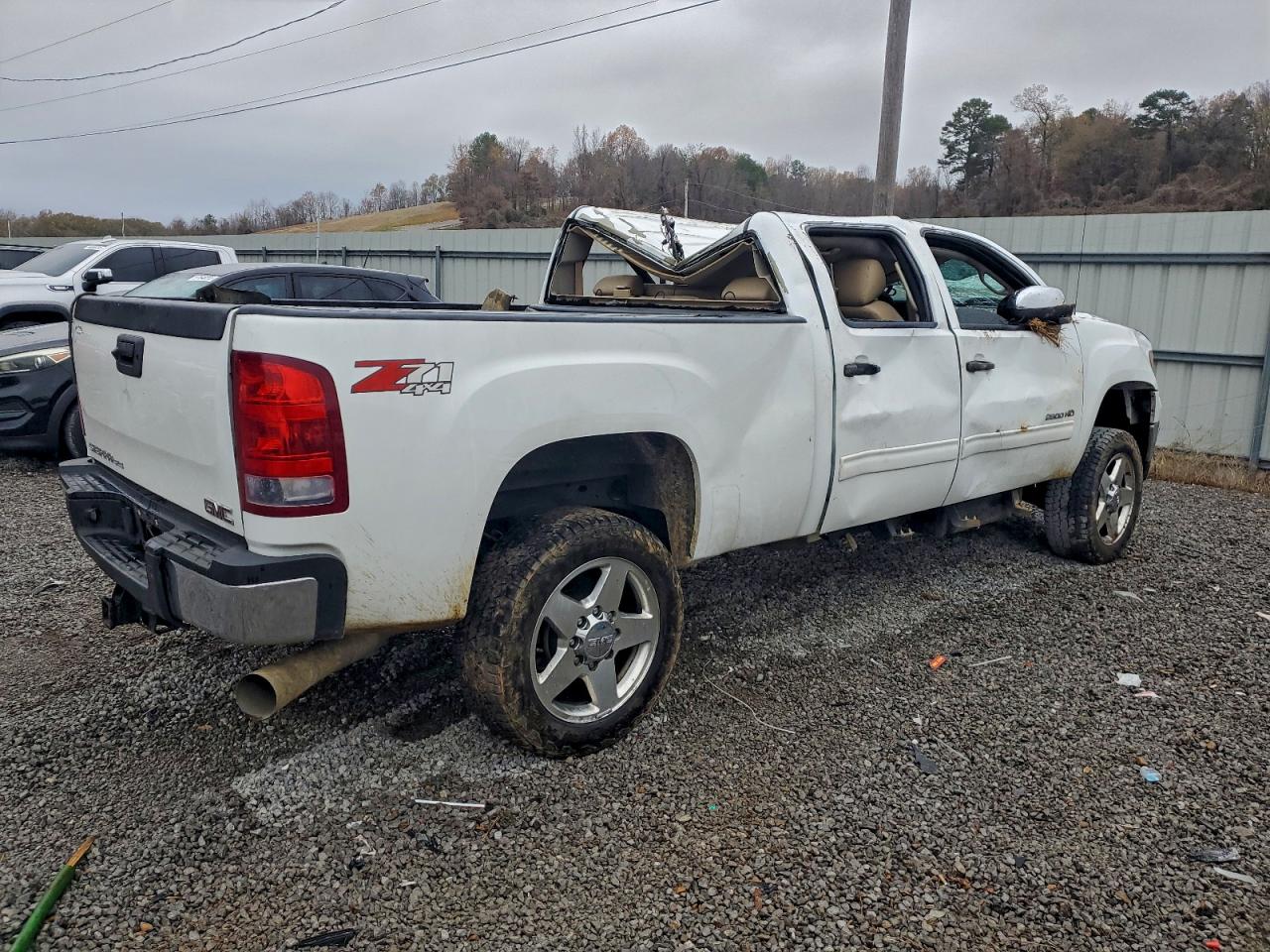 2014 GMC SIERRA K2500 SLE photo 3