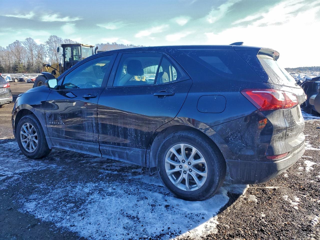 2020 CHEVROLET EQUINOX LS photo 2