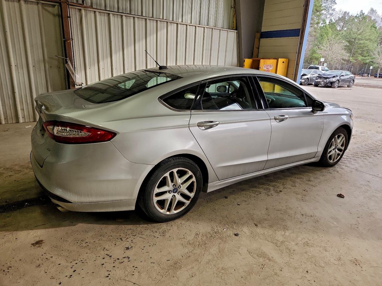 2015 FORD FUSION SE photo 7