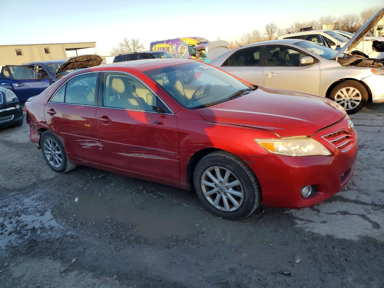 2010 TOYOTA CAMRY BASE photo 4