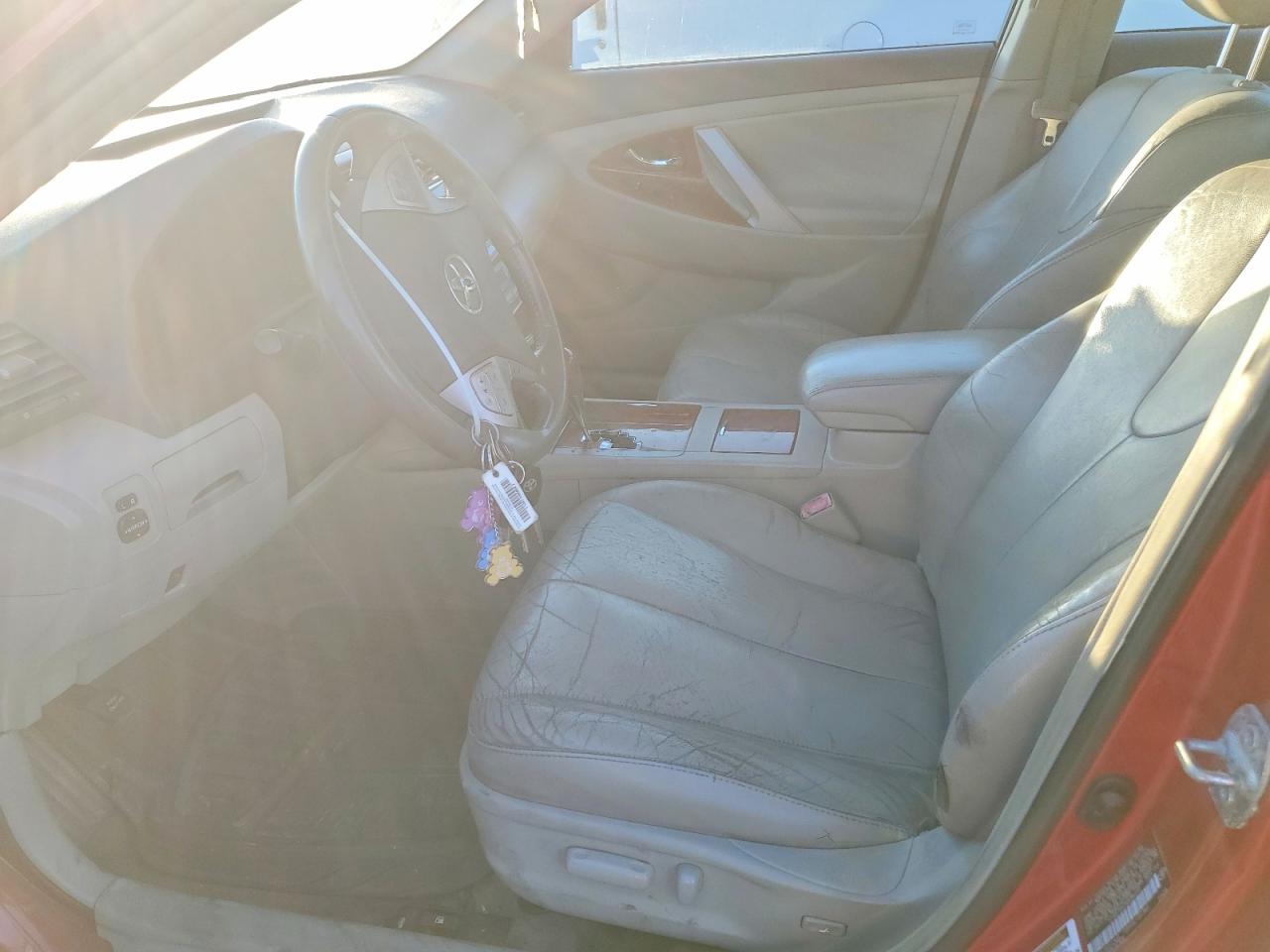 2010 TOYOTA CAMRY BASE photo 7