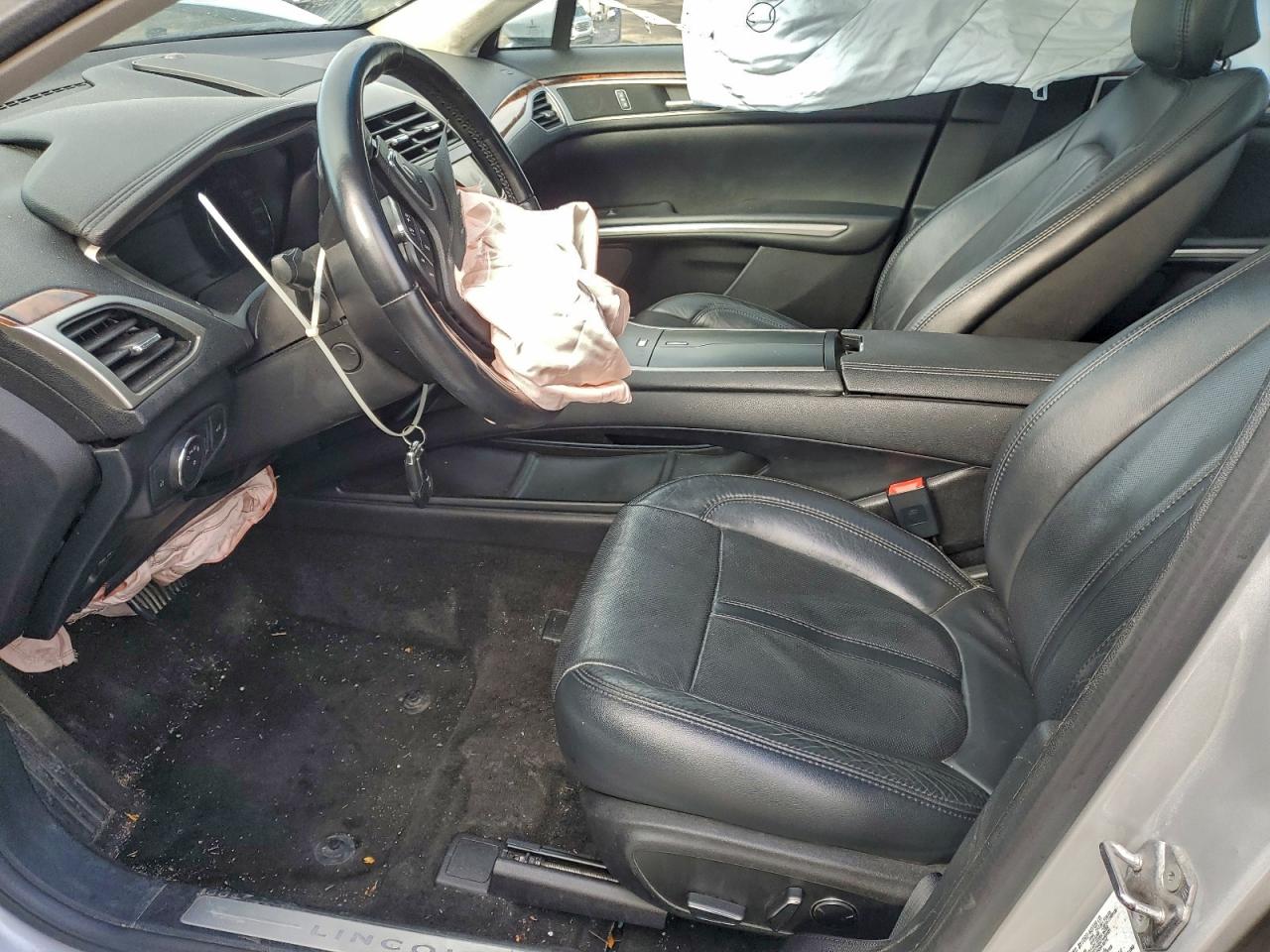 2015 LINCOLN MKZ photo 19