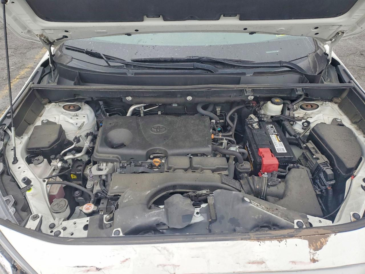 2021 TOYOTA RAV4 XLE photo 23