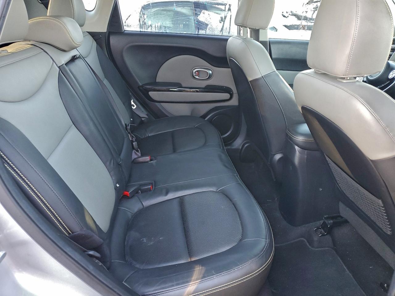 2016 KIA SOUL + photo 31