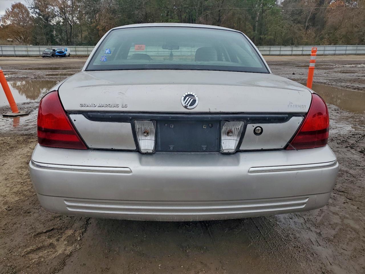 2008 MERCURY GRAND MARQUIS LS photo 6
