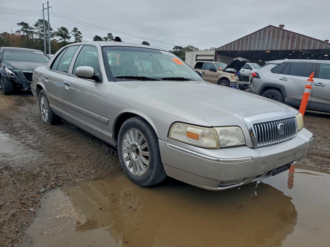 2008 MERCURY GRAND MARQUIS LS photo 4