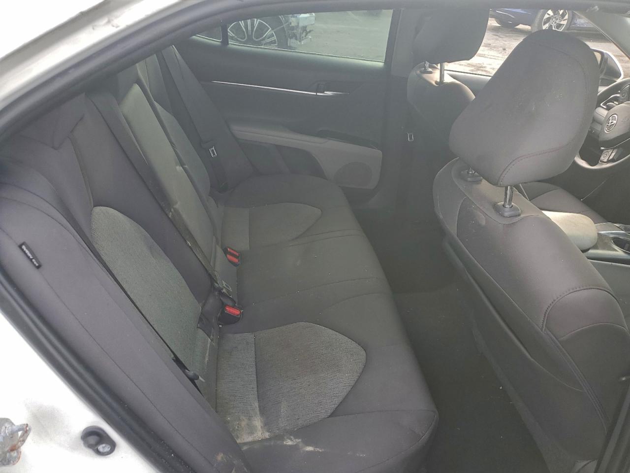 2018 TOYOTA CAMRY L photo 28
