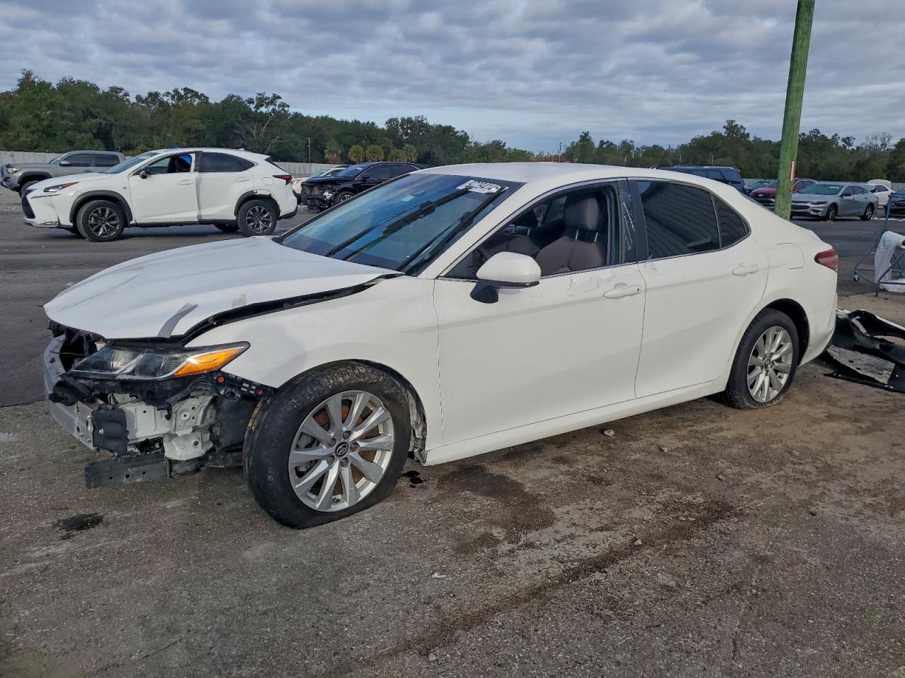 2018 TOYOTA CAMRY