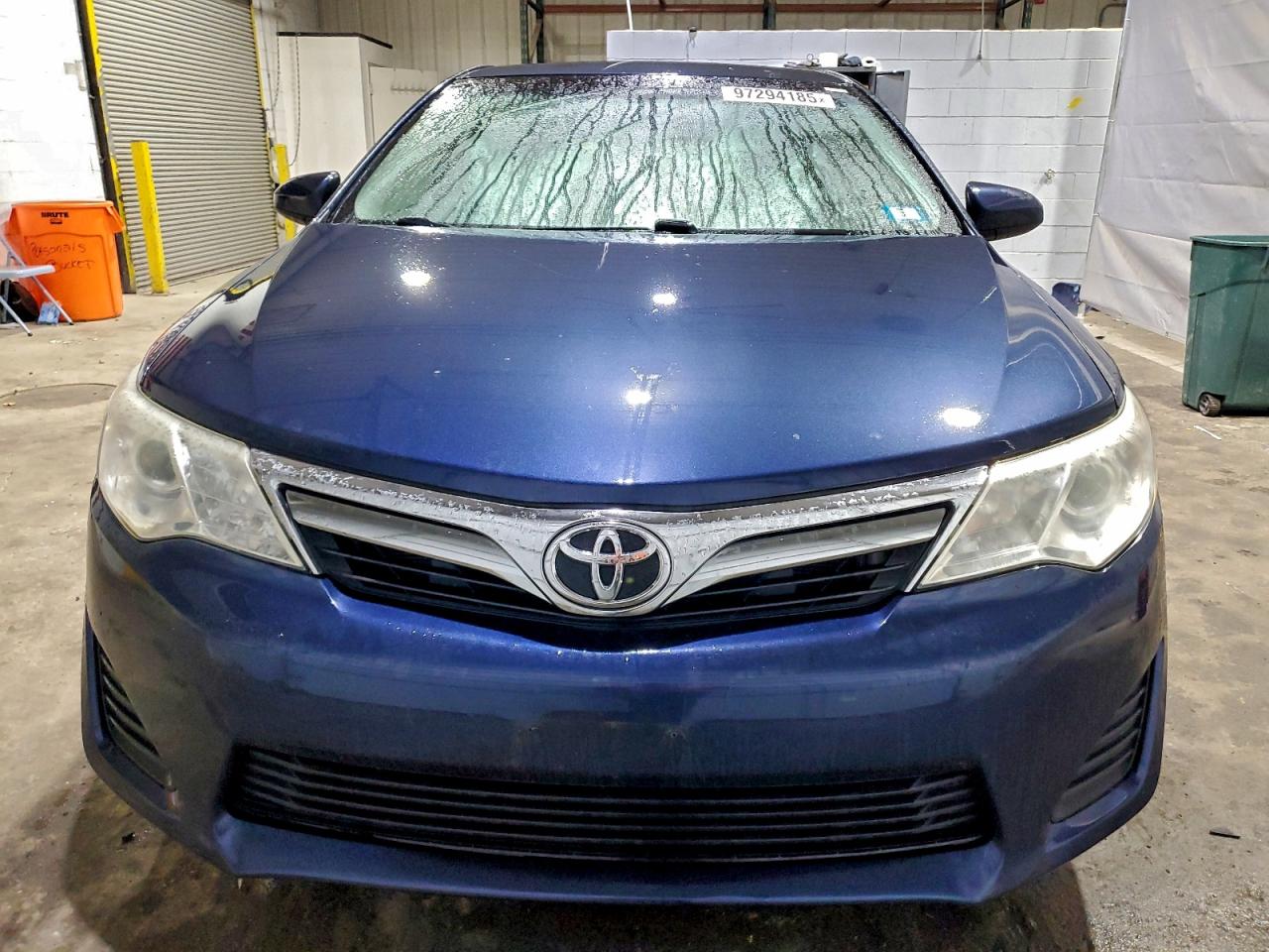 2014 TOYOTA CAMRY L photo 9
