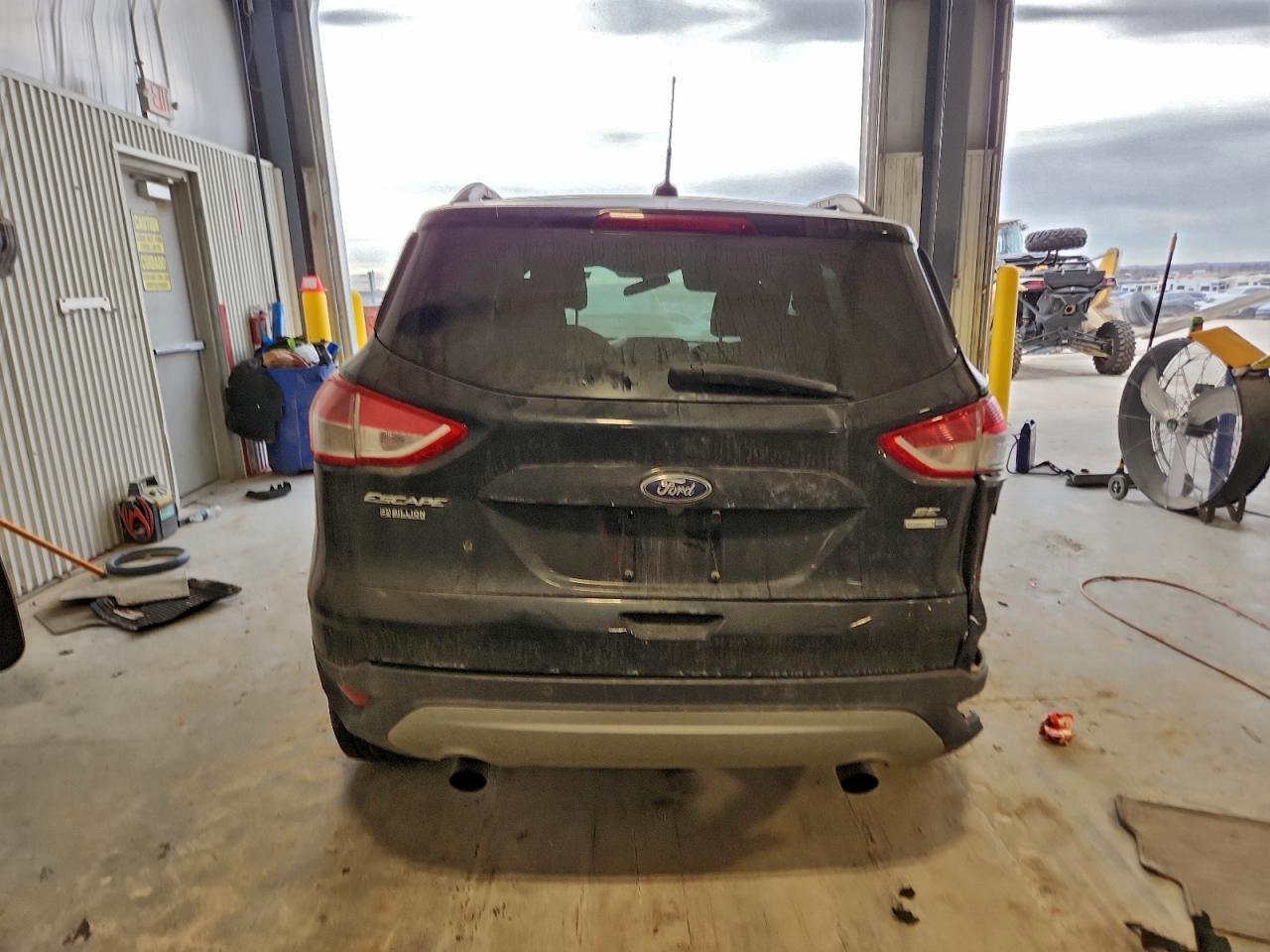 2016 FORD ESCAPE SE photo 11