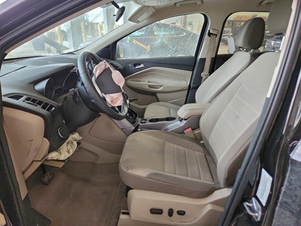 2016 FORD ESCAPE SE photo 13