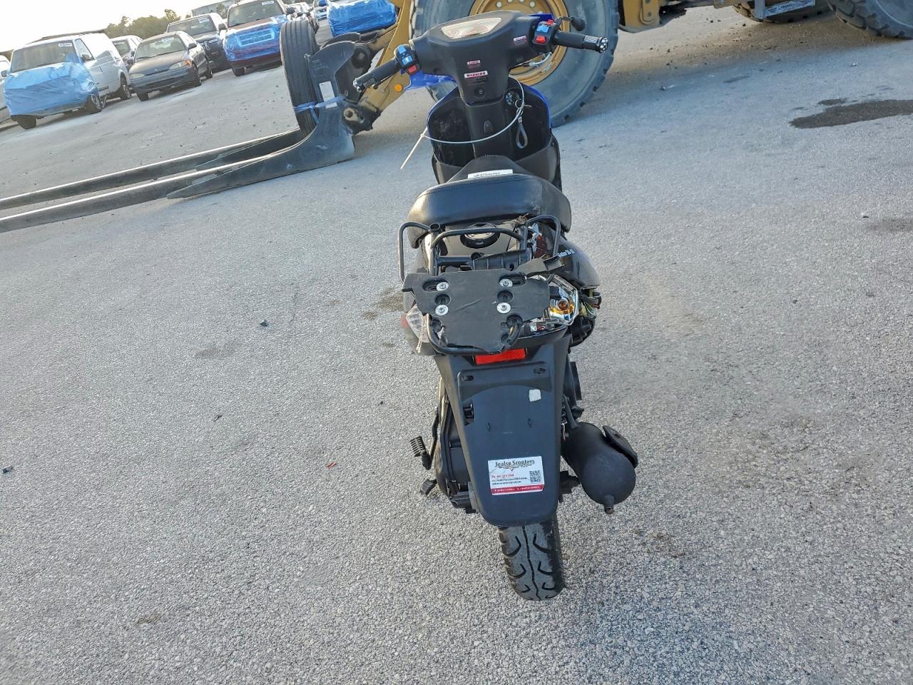 2025 JBLC SCOOTER photo 4