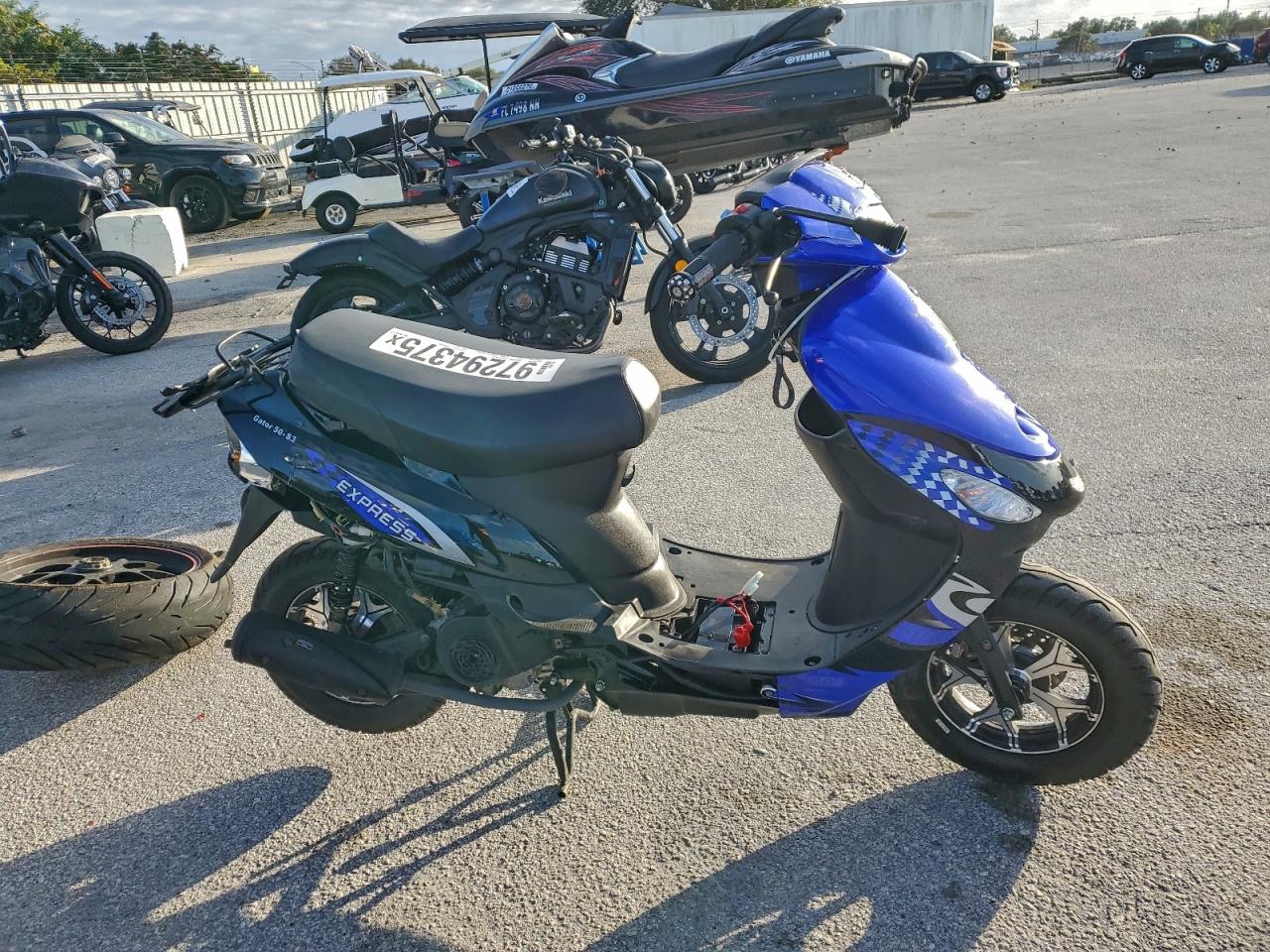 2025 JBLC SCOOTER — FRONT END damage — photo 1
