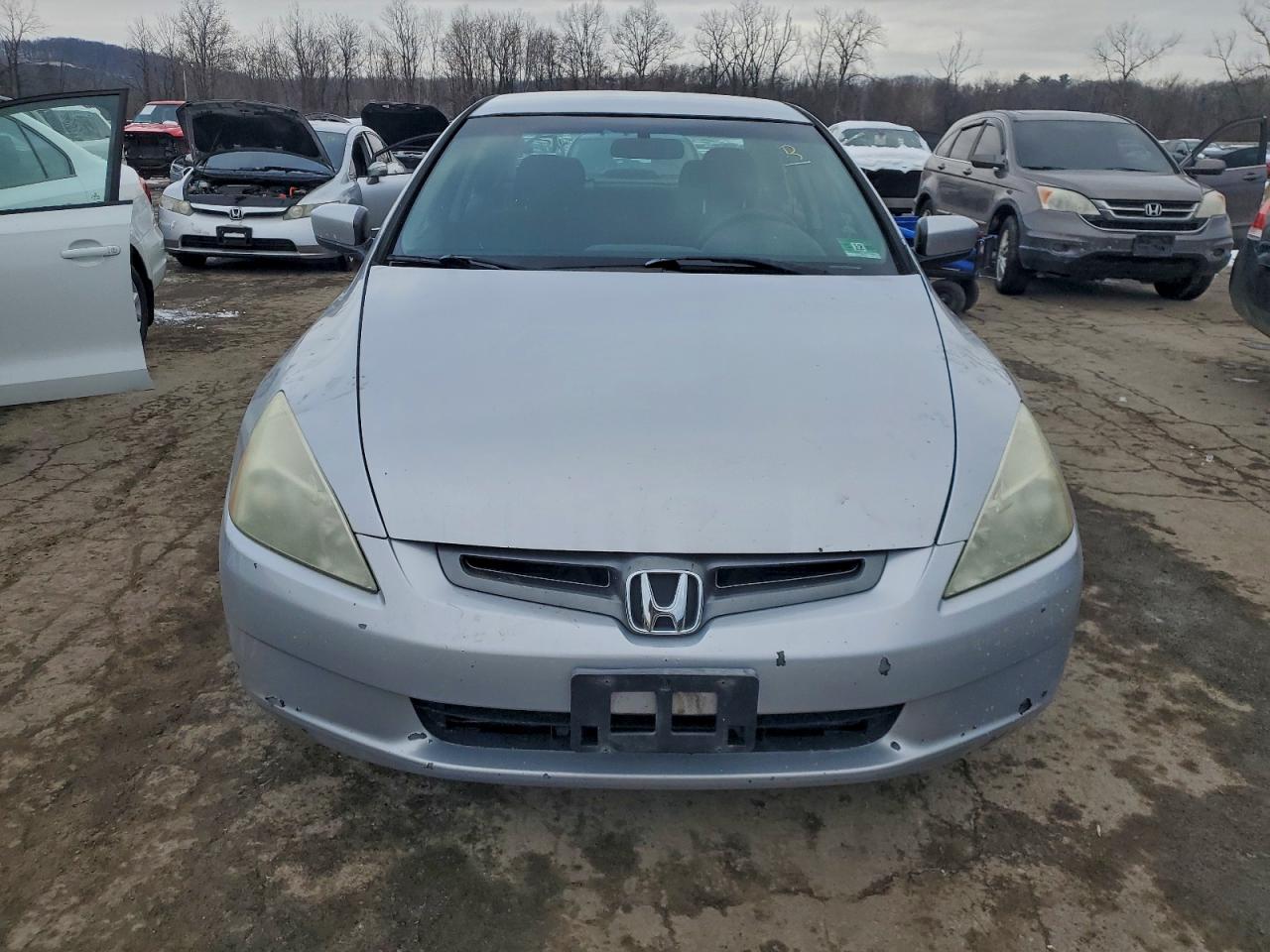 2005 HONDA ACCORD LX photo 9