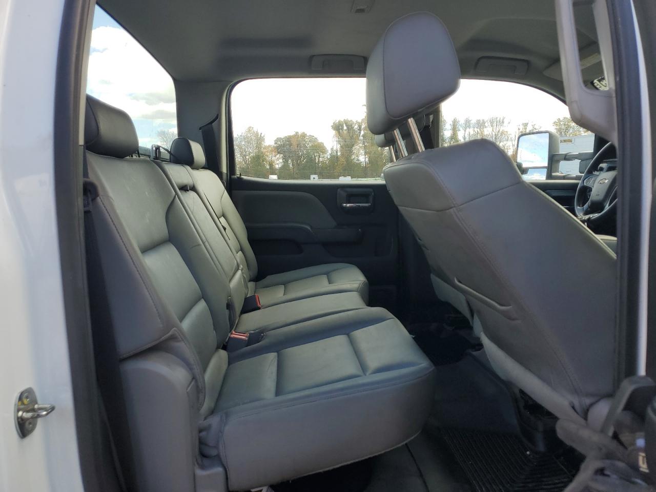 2018 CHEVROLET SILVERADO C3500 photo 19