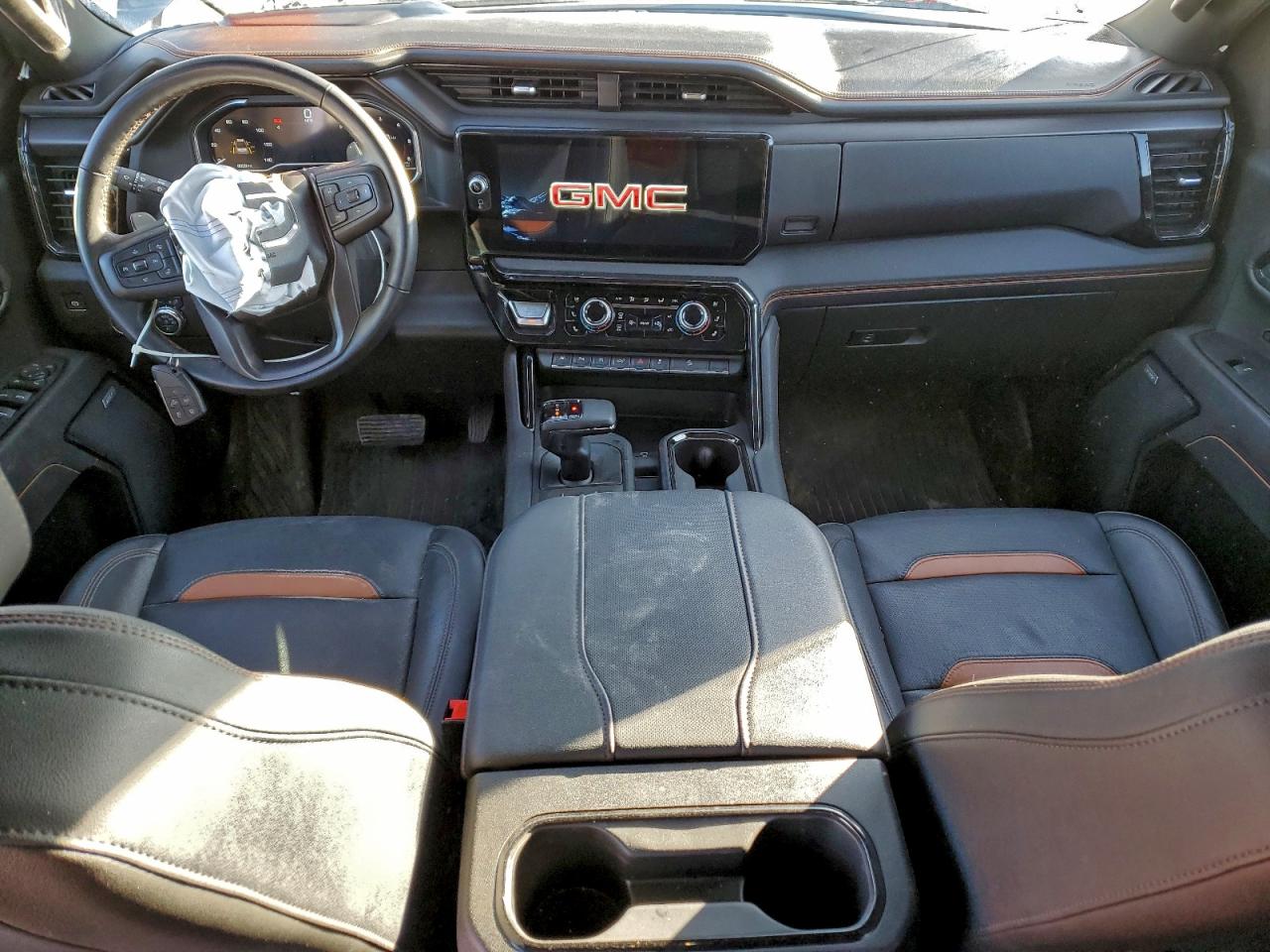 2025 GMC SIERRA K1500 AT4 photo 22