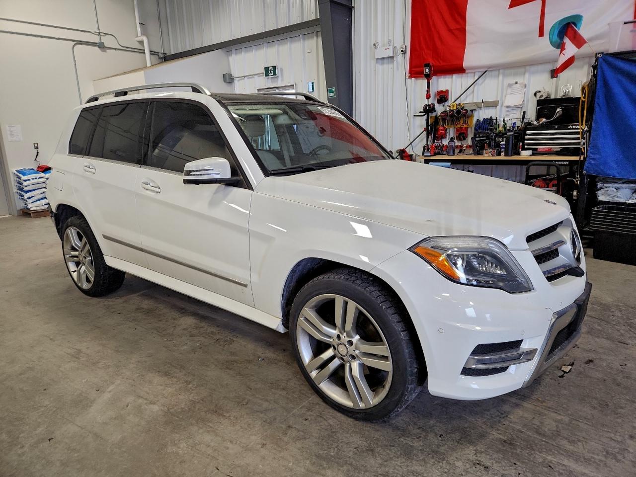 2015 MERCEDES-BENZ GLK 250 BLUETEC photo 4