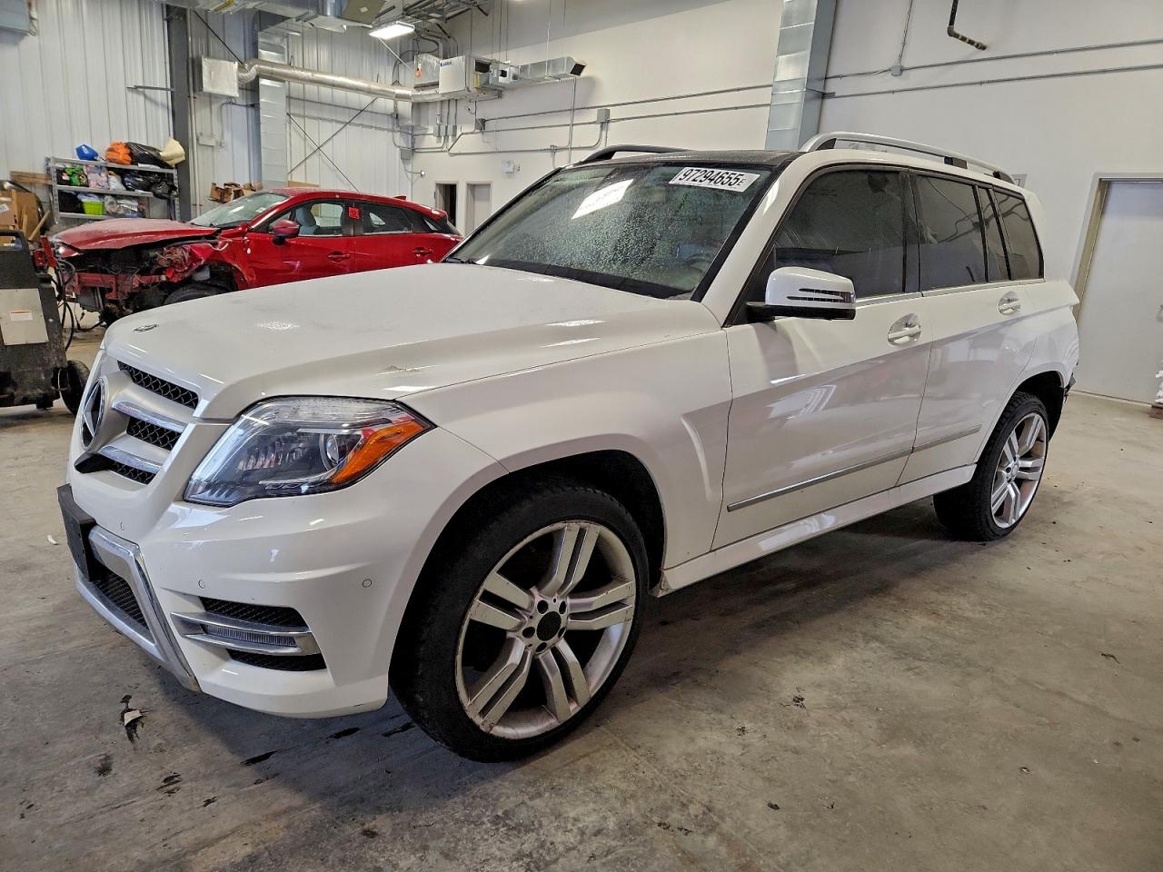 2015 MERCEDES-BENZ GLK