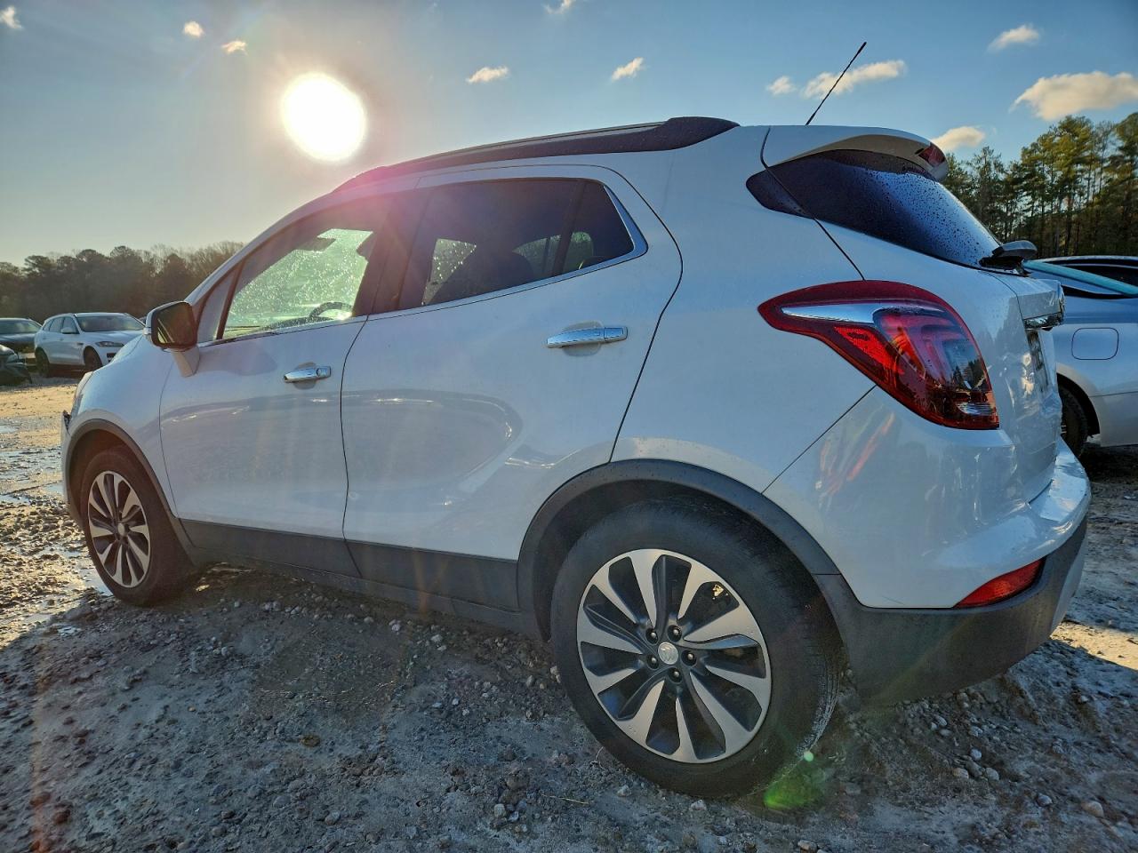 2020 BUICK ENCORE ESSENCE photo 3