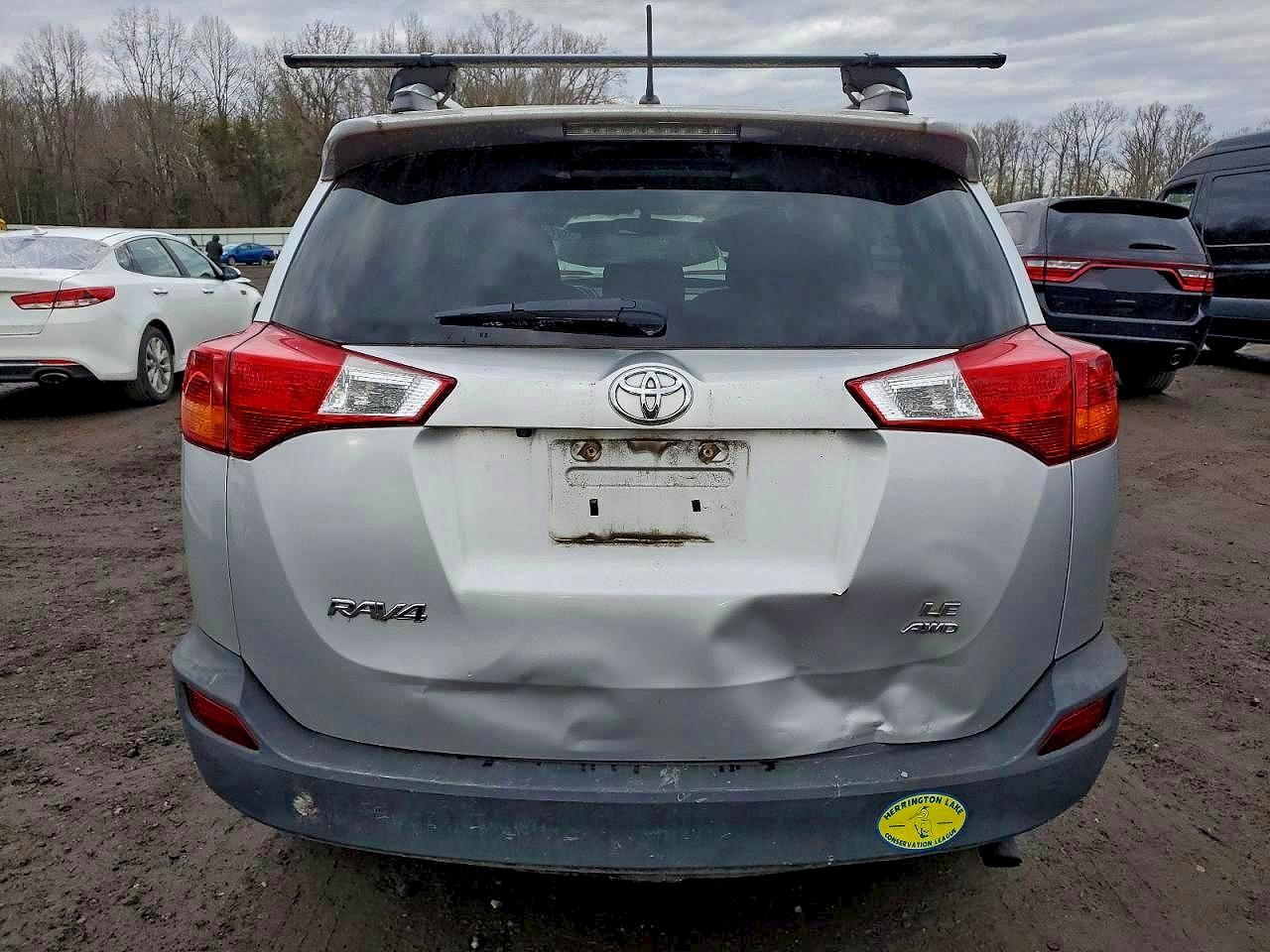 2015 TOYOTA RAV4 LE photo 16