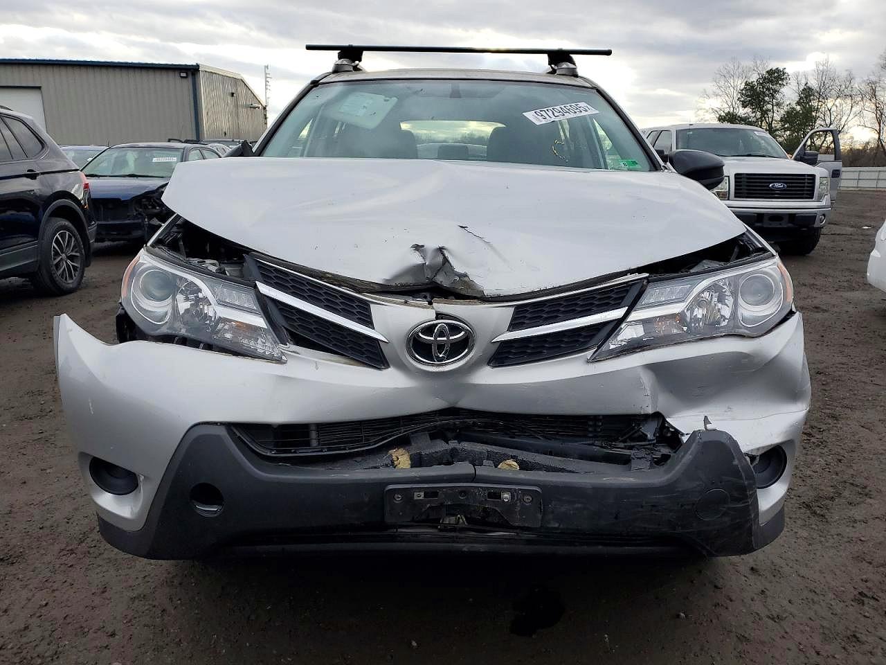 2015 TOYOTA RAV4 LE photo 13